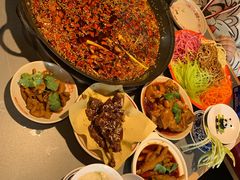 -吃城都·鱼蛙火锅(西玉龙街店)