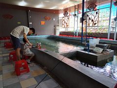 -光头佬室内钓虾场·烧烤·团建·亲子(中山八路店)