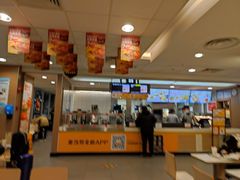 -麦当劳(轻轨曹杨路店)