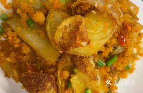Crispy Potato and Green Pepper Stir-fry