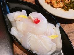 -老牌坊云南鱼豆花火锅(哈西万达店)