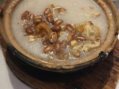 -新大咀港式茶餐厅(宝山万达店)