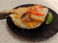 盐烤三文鱼头-争鲜回转寿司(西红门荟聚PLUS店)