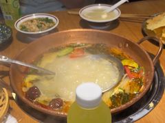 -洱火云南酸菜牛肉火锅(石景山当代商城店)