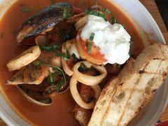 -ROAST coffee & eatery