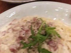 -玛格萝妮比萨屋(四平店)