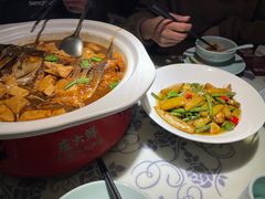 -卢大鲜鱼头捞饭(美利广场店)