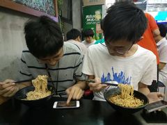 -丽影重庆小面(定西路店)
