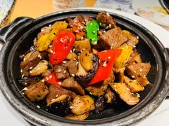 蒜粒牛肉-萤初高端日料王(曲江银泰店)