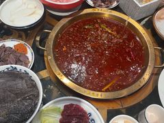 -小天鹅火锅·一线江景洪鼎旗舰店(洪崖洞店)