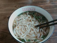 辣椒炒肉粉-对面面馆