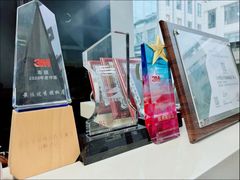 -车水马龙3M汽车贴膜冠军店隐形车衣改色膜(漕宝路中环店)