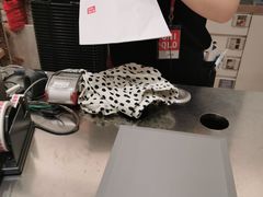 -优衣库(郑州丹尼斯大卫城店)