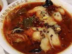 -渝是乎酸菜鱼·川渝小炒(新世界百货望京店)
