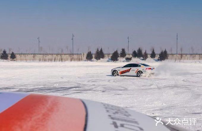 冬季玩雪好去处-呼兰河口欢乐雪世界