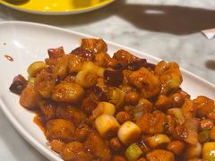 -渝信川菜 · 川味家常菜(财富购物中心店)