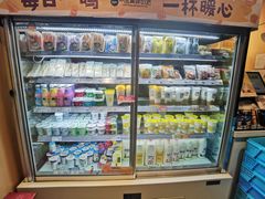 零售区-一鸣真鲜奶吧(龙江地铁站店)