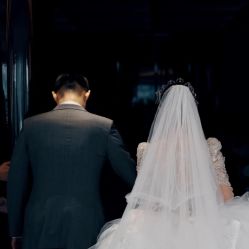 -莫小姐婚纱