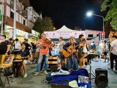 -周日夜市