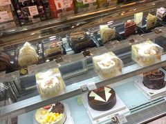 面包甜点陈列柜-津乐园(人人乐亚泰店)
