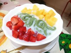士多啤梨芒果绿茶拉面-甜心妈妈·榴莲星级糖水(北京路总店)