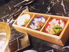 -山川小町·极番烧肉(新地假日广场店)
