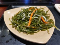 -亮亮面馆(经六路店)