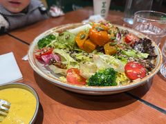 魏斯里沙拉-魏斯理汉堡(西安沣东吾悦店)