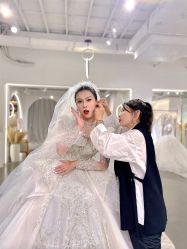 -艾米丽婚纱礼服