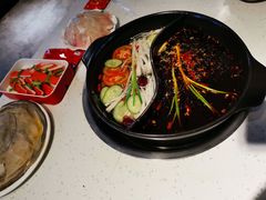 -钢管厂五区小郡肝串串香(奥克斯广场锦城万达店)