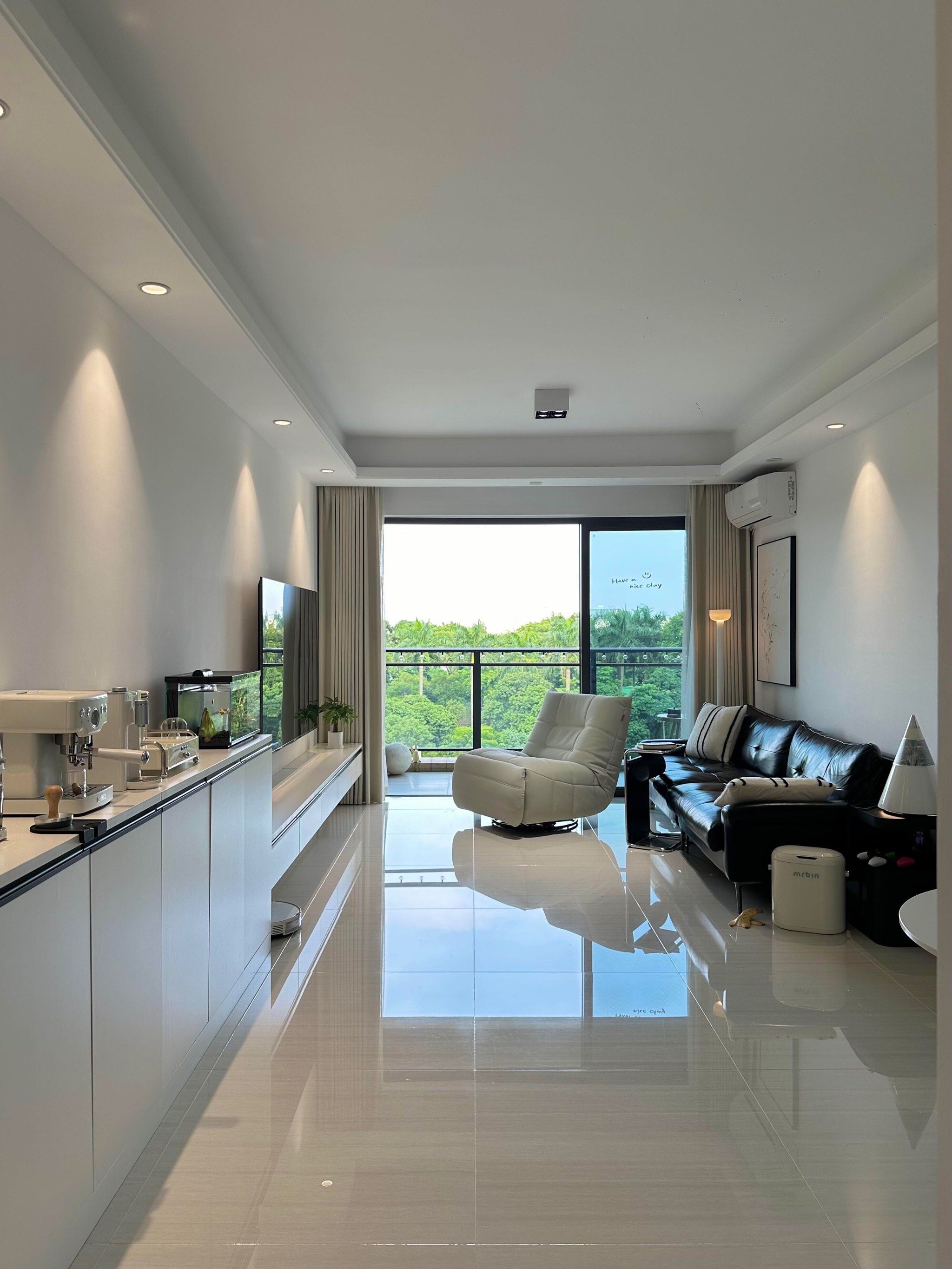 客厅新风貌～简约又舒适