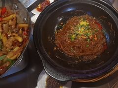 -富正毅三下锅·湘西韵味(天门山索道店)