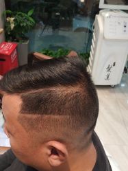 -PE SALON