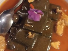 猴头菇酱汁扒黑豆腐-肴约·花园式餐厅(湖里店)