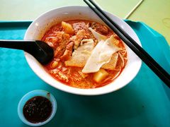 -亚王咖喱鸡米粉面