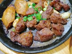 -老东镇啤酒屋海鲜加工·蒸汽海鲜·海鲜烧烤(台东店)