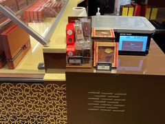 -LA MAISON DU CHOCOLAT(戴高乐机场T 2F店)
