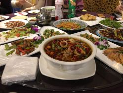 -鑫淼餐饮娱乐中心(江东街店)