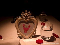 -弦月窗LUNETTE BY AMANDA(复兴路店)