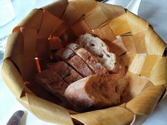 面包篮-火车头法国西餐厅