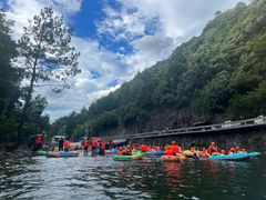 -安吉龙王山峡谷漂流