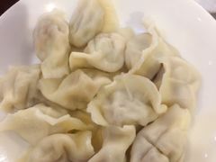 芹菜猪肉煎饺-东方饺子王(新奥购物中心店)