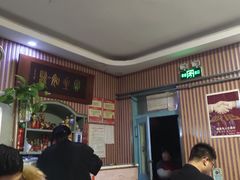 等位区-华春餐馆(鱼山路店)