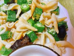 -超越海鲜屋(飞龙物业店)