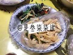 豆腐-亮亮面馆(经六路店)