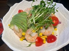 虾仁牛油果蔬菜沙拉-鸟屯(三里屯店)