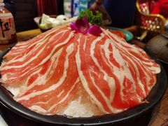-老牌坊云南鱼豆花火锅(爱建店)