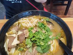 -老妈米线(港龙店)