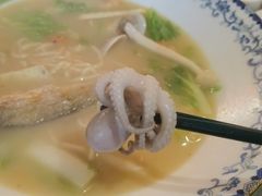 -霆记海鲜·只为这碗面(滨江店)