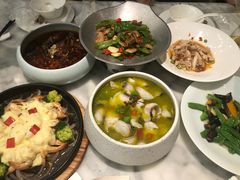 -雀蓝川菜(奥体广场店)